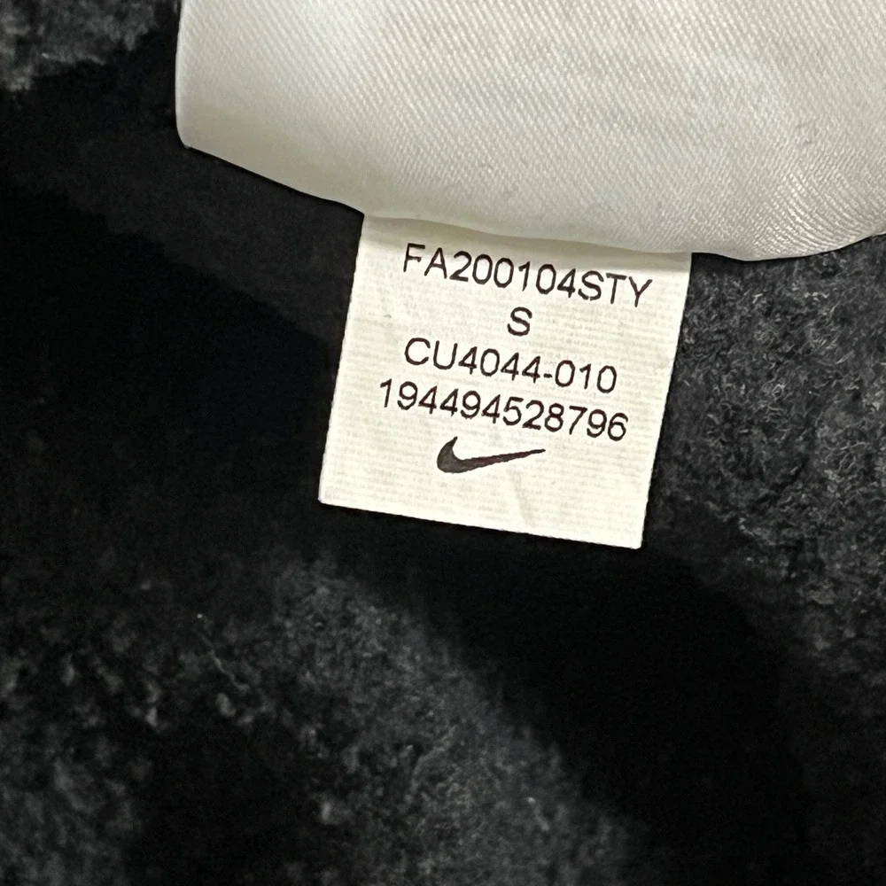 Nike Mens Just Do It Patch Hoodie Black Pullover CU4044-010 Small